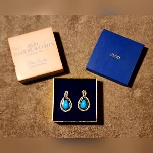 NIB Vintage AVON Silvertone Blue Dangle Teardrop Shape Clip-On Earrings